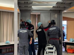 Madoka Umemoto Instagram - だいぶ前のことですが、、、
デイトナさんが行っているイナバ物置勉強会にお邪魔させて頂きました🤓
webオートバイさんにレポートがUPされているのでまだ見ていない方は是非見てね👀❤️✨

#デイトナ　#イナバ物置　#100人　#乗っても　#大丈夫　#バイク　#バイクガレージ　#憧れ　#夢　#勉強会　#愛知県　#工場　#レポート　#見てね　#梅本まどか