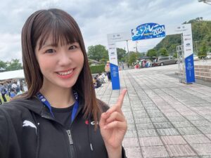 Madoka Umemoto Instagram - ラリーモントレー。
完走という目標を達成できませんでした。
悔しい1戦となってしまいましたが、モーターファンとアスキーにレポートを書いたので見て頂けたら嬉しいです。
星選手と組めるのもあと1戦。
最後はいいラリーで締められるよう頑張ります。