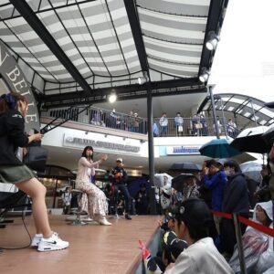 Madoka Umemoto Instagram - 岩佐歩夢選手がプロデュースのイベントに4月21日ゲストとしてトークショーに参加させて頂きました🏎️💨
ジャズドリーム長島ということでよく行く場所でのイベント。そして、今大注目の岩佐選手プロデュースのイベントに参加させて頂けてホント嬉しかったです😆❤️
MCは5年くらい顔見知りだけどご一緒するのはお初なみかっちゃんでテンション上がりました♪
もう嬉しい、楽しいが溢れ過ぎてあっという間な時間😂💦
岩佐選手のしっかりしている大人びた一面と年相応の可愛らしさがとても素敵で、またeスポーツの大会でレースするとなった時のオーラの違いがホントにかっこよかったです☆ °
はぁ。幸せな時間でした🥰
生憎のお天気でしたが来てくださったみなさん、ありがとうございました☆ °
.
#sf #イベント　#岩佐歩夢　#プロデュース　#イベント　#ジャズドリーム長島　#地元　#今　#大注目　#選手　#念願の　#みかっちゃん　#嬉しかった　#楽し過ぎた　#ご褒美　#みたいな感じ  #かっこいい　#実車　#展示　#すごっ　#幸せ　#ありがとうございました  #梅本まどか　#珍しく　#私服
