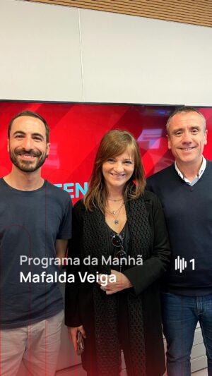 Mafalda Veiga Instagram - 🎤 A cantora Mafalda Veiga esteve no “Programa da Manhã” da Antena 1 para apresentar o primeiro EP da sua carreira, intitulado “Geografia Particular”.

Em conversa com Ricardo Soares, destapou as referências e a relação que partilha com as palavras, que considera “a base, o chão mais forte”.

#antena1rtp #MafaldaVeiga #ProgramadaManhã