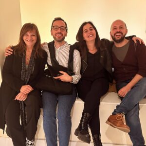 Mafalda Veiga Instagram - Pessoas felizes que acabaram de ver o incrível espetáculo da @thisispattismith no @ccbelem em Lisboa.😉🌟
@rmfmarx 
@joao.concha 
@filipaleal_oficial