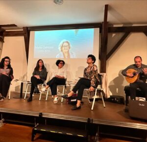 Mafalda Veiga Instagram - Foi muito inesquecível mesmo ter estado no Luxemburgo, a convite do @ccp_luxemburgo (Instituto Camões) e da sua maravilhosa diretora @_adilia_carvalho_  Foi muito inesquecível mesmo assistir ao lançamento da edição francesa do Vale Formoso da @filipaleal_oficial traduzido pela @sonia.marcia.barbosa.dasilva e à sessão de poesia no Centre national de littérature, onde houve uma homenagem tão bonita à nossa tão tão querida @mariaquintans Foi muito inesquecível tudo. Muito muito obrigada.❤️