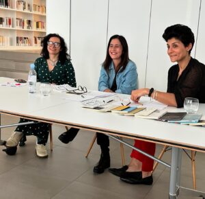 Mafalda Veiga Instagram - Foi muito inesquecível mesmo ter estado no Luxemburgo, a convite do @ccp_luxemburgo (Instituto Camões) e da sua maravilhosa diretora @_adilia_carvalho_  Foi muito inesquecível mesmo assistir ao lançamento da edição francesa do Vale Formoso da @filipaleal_oficial traduzido pela @sonia.marcia.barbosa.dasilva e à sessão de poesia no Centre national de littérature, onde houve uma homenagem tão bonita à nossa tão tão querida @mariaquintans Foi muito inesquecível tudo. Muito muito obrigada.❤️