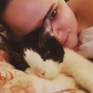 Magalie Vaé Instagram - 😻🫶🏻💜