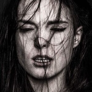 Magdalena Koleśnik Instagram - Zdjęcia @magahueckel zrobione gdzieś podczas naszej przygody z filmem „Ondyna” Tomka Śliwińskiego i Magdy Hueckel właśnie. Niech sobie tutaj pożyją 🌊🌊🌊🌊🌊🌊🌊🌊🌊🌊🌊🌊🌊