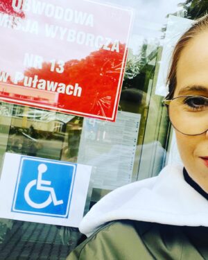 Magdalena Margulewicz Instagram - Los mnie rzucił 15 go października do Puław:) zatem tu dokonałam wyboru. 👍💪✌️a ty już po? 🇵🇱