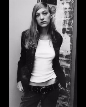 Mageina Tovah Instagram - #tbt
.
.
.
#attitude