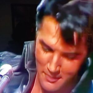 Maggie Egan Instagram - Merry Christmas Ala #Elvis