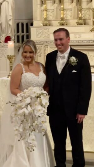 Maggie Egan Instagram - Beautiful Chicago Family Wedding. Congratulations to @illini_man692 Tim and Mary Cummings from your west coast family. Come visit ❣️