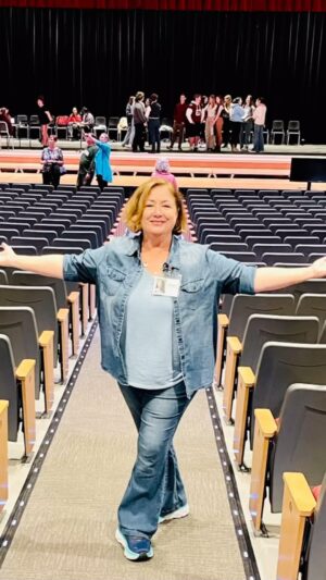 Maggie Egan Instagram - 🎼 What Was I Made For? 🎶 Here’s a few things I believe I was made for. Family. Friends. Laughing. Loving. Receiving Love. Acting. Writing, Producing. And, most importantly, Playing. 
.
.
.
#cupidfestfilm #Family. Friends. #producers. #laugh #love #thriving #grateful