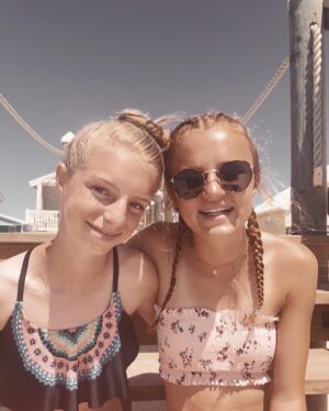 Maggie Elizabeth Jones Instagram - High tides, good vibes, and really bad tan lines. 
So thankful for these girls!! (And guacamole)