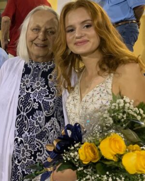Maggie Elizabeth Jones Instagram - “Pieces of me are pieces of you” 
Grammy and Grandad 💕🕊️ Two of the hardest goodbyes both within a year from each other. 
Miss you and love you both. Forever grateful for all the stories and memories made.