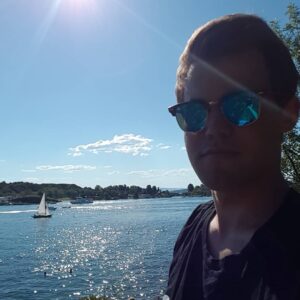 Magnus Carlsen Instagram - Vacation mode at home