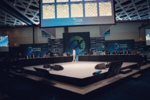 Magnus Carlsen Instagram - Looking back at fun times during WorldQuant BRAIN’s International Quant Championship Global Finals, 2023!
Had a nice chat with Chief Strategy Officer, Nitish Maini, discussing my career so far and exploring connections between chess and quantitative finance. Did a fun simul, taking on Founder/CEO, Igor Tulchinsky, plus 19 other WorldQuant team members and IQC finalists.