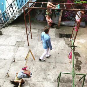 Magnús Scheving Instagram - In the beautiful city of Medellin in Colombia with amazing young athletes :)