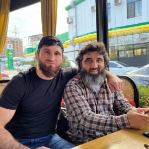 Magomed Ankalaev Instagram - Когда такой тренер за спиной, впереди будут только победы 💪

Лучший в своём деле @sukhrab_magomedov