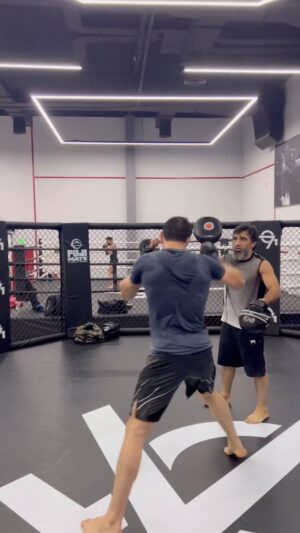 Magomed Ankalaev Instagram - упорный труд побеждает талант #UFC294
