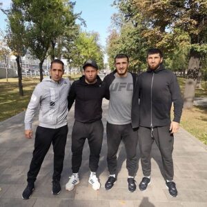 Magomed Ankalaev Instagram - 💪🏻💪🏻Repost from @emeev_ramazan @TopRankRepost #TopRankRepost На прогулке с братьями ✊🏽✊🏽✊🏽#ReebokRussia #reebokcombat#ankalaevmagomed #instagood, #fashion,#photooftheday