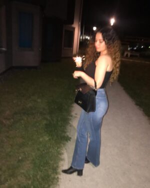 Maha Ammar Instagram - My failed attempt to pose for a picture🤷🏻‍♀️🌝🌝