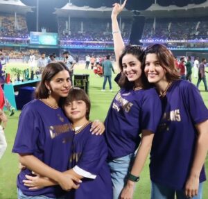 Maheep Kapoor Instagram - What a match 💜 what a night to remember 💜 #KKRCHAMPIONS2024 🏆 💜💜💜