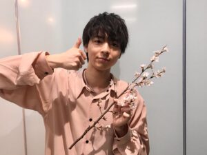 Mahiro Takasugi Instagram - 皆さんこんにちはー！高杉です。本日NHK Eテレより21時から劇場アニメ「君の膵臓をたべたい」が放送されます！高杉が『僕』役で初めて声を当てさせて頂きました！綺麗な映像、そして素敵なストーリー…声優への憧れにめちゃくちゃ緊張したのを覚えています。皆さん是非見てください！では！

#劇場アニメ　#君の膵臓をたべたい