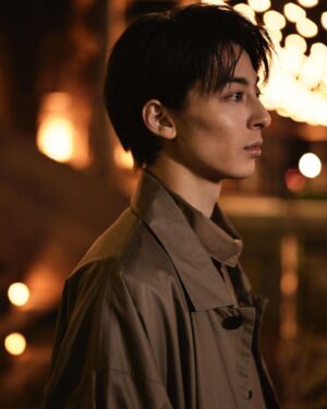 Mahiro Takasugi Instagram - 2021年4月3日発売の高杉真宙1stフォトエッセイの発売記念お渡し会を、2021年4月3日と4日に東京・渋谷のHMV&BOOKS SHIBUYA店にて開催いたします！詳細はこちらからご覧ください。
https://www.gentosha.jp/article/17671/