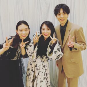 Mahiro Takasugi Instagram - 昨日は「映画 賭ケグルイ~絶対絶命ロシアンルーレット~」舞台挨拶でした！久々に皆さんの会えて楽しい時間でした！！4月29日公開っ！！
#賭ケグルイ#絶体絶命ロシアンルーレット#🃏