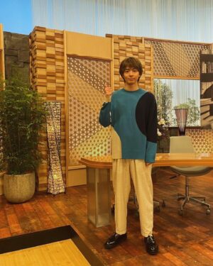 Mahiro Takasugi Instagram - 本日2月22日22時から『LIFE！冬2』放送です🐈
皆さんとコントをすることが出来て、あまりにも光栄でした🙇‍♂️
よろしくです！