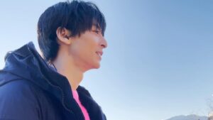 Mahiro Takasugi Instagram - 明けましておめでとうございます。三が日は皆さまゆっくり過ごされましたか？去年も沢山の作品に恵まれて素敵な方達とご一緒することが出来て幸せでした。今年も様々な役に出会える様に頑張っていきたいと思います。2022年もよろしくお願い致します！！