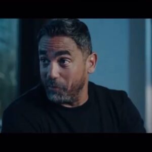 Mahmoud Alsisi Instagram - قالولك￼ دا ماسك التليفون وبيصور نفسة مش هيوصل لحاجة
