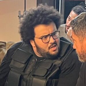 Mahmoud Alsisi Instagram - قالولك￼ دا ماسك التليفون وبيصور نفسة مش هيوصل لحاجة