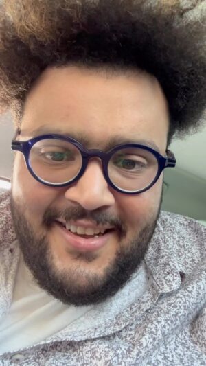 Mahmoud Alsisi Instagram - ليه البنت بتحب الباد بوي
الفيديو كامل ع الفيس بوك 
#محمود_السيسي 
#الشباب #البنات #ارتباط #الجواز #العلاقات