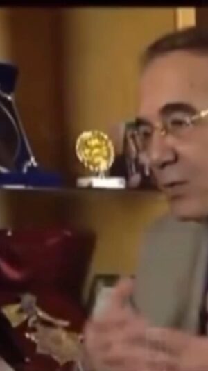 Mahmoud Amr Yassin Instagram - سنه علي وفاه جدي و لسه مش عارف استوعب عدم وجوده بس الحمد لله مطمن من كرم ربنا عليه و حبه ليه لان الربنا بيحبه بيحبب فيه خلقه و ده انا شوفته في كل مكان بروحه شكرا علي السيره السايبها لينا و يرب تكون مبسوط يا حبيبي و اقدر اخلي اسمك ديما مرفوع اقروا قراءه الفاتحه علي روح جدي🤍
