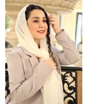 Mahsa Hashemi Instagram - 🌸
کَم
مَبین
خود
را 
که 
از 
بسیار
هم
بیشی 
🌸