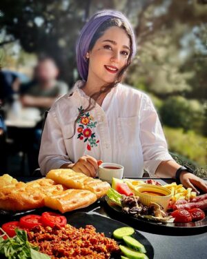Mahsa Hashemi Instagram - 🌞☕️