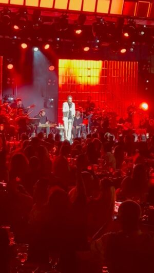 Mahsun Kırmızıgül Instagram - Yazın ilk konserini Bodrum Günay”da gerçekleştirdik.  Muhteşem bir gece yaşadık. Gelen tüm dostlara teşekkürler..