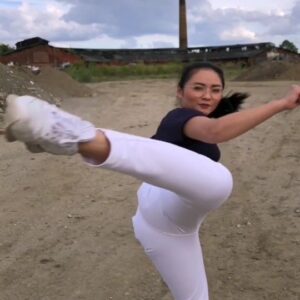 Mai Duong Kieu Instagram - Hitting small, heavy and moving targets is the new challenge! 🙃
Video/throwing credit: @monheimer7