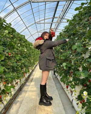 Mai Takeuchi Instagram - ...

いちごがり🍓♡
わんちゃんと行けるの嬉しい♡

リル眩しくて、全部目が開いてないの飼い主に似てる🤔

.
.
.

#instagood #instafashion #selfie #tbt #f4f #swag #fashion #fashionista #gravure #linogravure #被写体 #撮影 #東京 #tokyo #Japan #party #自拍 #japanesegirl #anime #cosplay
#animesong#petstagram #dogstagram #doglover #instadog #maltipoolove #cafe
@b_b_j.j @bijo_photo @_bijo.gram_