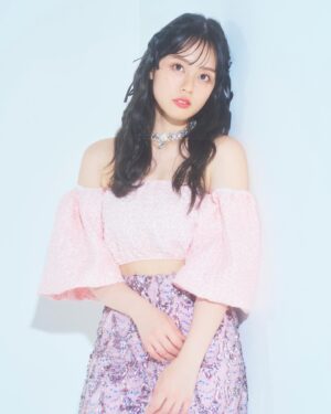 Mai Takeuchi Instagram - …

お誕生日おめでとうメッセージ
たくさんいただきました〜🫶🎀
ありがとうございます🥲♡

本当に幸せ〜💭

と思ってたのですが
誕生日当日39.5度の熱で
ダウンしたので全然外出てないです🙋‍♀️

お祝いとかそういうの
当たり前じゃないと思うんですけど
ケーキ食べたいです（笑）

でも昨日あたりから復活して
家でお仕事してます🏋️
元々ない体力更に減りました🏋️

そんなわけで
本当はアップしたかった写真たちを📷
更新していきますね〜🎀

camera📷 @heron214 
hairmake💄 @megumo_hairmake 
Looooove🩷