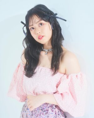 Mai Takeuchi Instagram - …

お誕生日おめでとうメッセージ
たくさんいただきました〜🫶🎀
ありがとうございます🥲♡

本当に幸せ〜💭

と思ってたのですが
誕生日当日39.5度の熱で
ダウンしたので全然外出てないです🙋‍♀️

お祝いとかそういうの
当たり前じゃないと思うんですけど
ケーキ食べたいです（笑）

でも昨日あたりから復活して
家でお仕事してます🏋️
元々ない体力更に減りました🏋️

そんなわけで
本当はアップしたかった写真たちを📷
更新していきますね〜🎀

camera📷 @heron214 
hairmake💄 @megumo_hairmake 
Looooove🩷