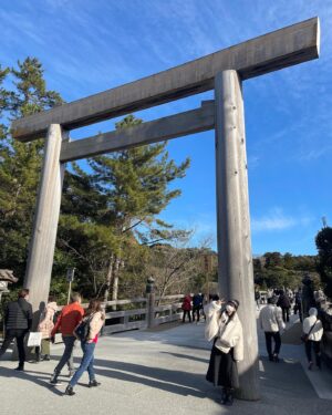 Mai Takeuchi Instagram - ...
伊勢神宮へ参拝⛩🎍

新鮮で美味しい空気たくさん吸った！
今年はなんだかとっても良い一年になる気がしている🐇
というか、良い年にするのです🌿

周りの環境に感謝はもちろん、その人たちを大切にする😌

おかげ横丁でたらふく食べた🫶🏻

.
.
.

#伊勢神宮 #おかげ横丁 #お伊勢さん #伊勢志摩
#instagood #instafashion #selfie #tbt #f4f #swag #fashion #fashionista #gravure #linogravure #被写体 #撮影 #東京 #tokyo #Japan #party #自拍 #japanesegirl #anime #cosplay
#animesong#petstagram #dogstagram #doglover #instadog #maltipoolove
@b_b_j.j @bijo_photo @_bijo.gram_