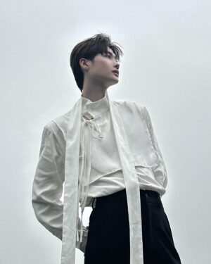 Mai Vũ Luân Instagram - White shirt 🌧️ #maivuluan 
Clothes: @musesmuses.musesmuses