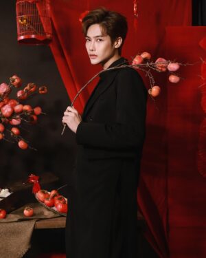 Mai Vũ Luân Instagram - 🧧 #maivluan #o2production 
Costume: @musesmuses.musesmuses 
Makeup: @ryquocthinh 
Photo: @pham.tieu 
Stylist: @huyhuy_stylist 
Location: @gray___studio