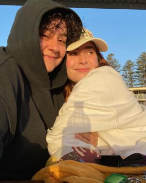 Maiah Stewardson Instagram - hayeti n i are beached boys !!!!