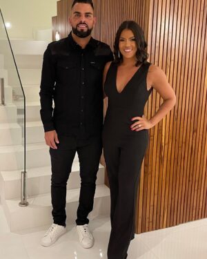 Maicon Souza Instagram - Hoje é um dia muito especial, aniversário dessa mulher, mãe e esposa maravilhosa , te desejo tudo de melhor desse mundo, te amo !!!