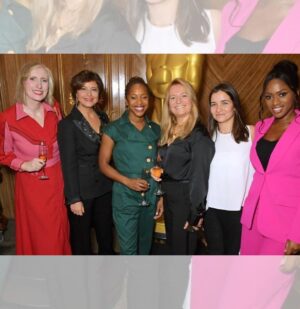 Maïmouna Doucouré Instagram - Après m’avoir remis le prix de la meilleure jeune réalisatrice (Gold Fellowship Award) en 2020, l’Academie des Oscars nous célèbre une nouvelle fois à Londres.

Merci à @theacademy pour l’invitation.
Bravo à la nouvelle Gold Fellowship #sachakostina 🙌

Heureuse d’avoir partagé ce moment avec ma belle et talentueuse @mounia.meddour, la 2ème Gold Fellowship française et les autres Gold du monde entier ! 

Merci @mahery.hair pour l’idée et la coiffure 🖤

#goldfellowshipforwomen #theacademy #womaninfilm #womanempowerment #director #filmmaker #film #movie