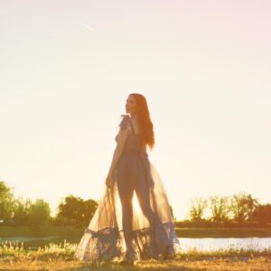 Maisy Kay Instagram - If you can run through a field at sunset wearing a ball gown, you should run through a field at sunset wearing a ball gown!! 🌅🌅 #newmusic #singersongwriter #independentmusician #songofthesummer