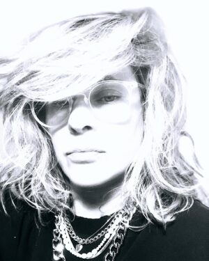 Maja Ivarsson Instagram - Good morning everyone! Just turned 44 a  while ago and realized I probably need glasses. My hearing has always been whacked from playing in a band for over 20-something years  but damn.. my eyes too, oh well I don’t mind getting older, its beautiful! What kind of glasses would you recommend? Need your advice 💕