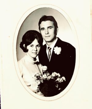 Maja Ivarsson Instagram - My mom and dad’s wedding picture.! WOW!! The lady who came to me to show me..Sorry I can’t remember your name but, thank you so very much ❤️during the exhibition so many beautiful people from the past took their time to come and visit. Thank you everyone, it means so much to me. I will never forget your love and support. Åhus in my heart forever ❤️