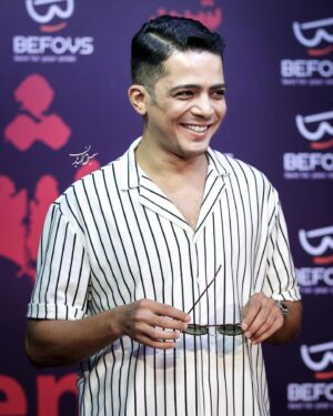 Majid Norouzi Instagram - 🎬
.
.
آرزوی درخشش دارم برای شهاب خان و همه ی رفقام در فیلم سینمایی شین..❤️
.
@sevenskies.co 
@iliyamehralizadeh 
.
.
.
#شهاب_حسینی 
#مجید_نوروزی 
#majid_norouzi